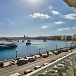 Exceptional Tigne Seafront By Shortletsmalta Апартаменты Слима