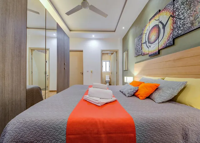 Exceptional Tigne Seafront By Shortletsmalta * スリーマ