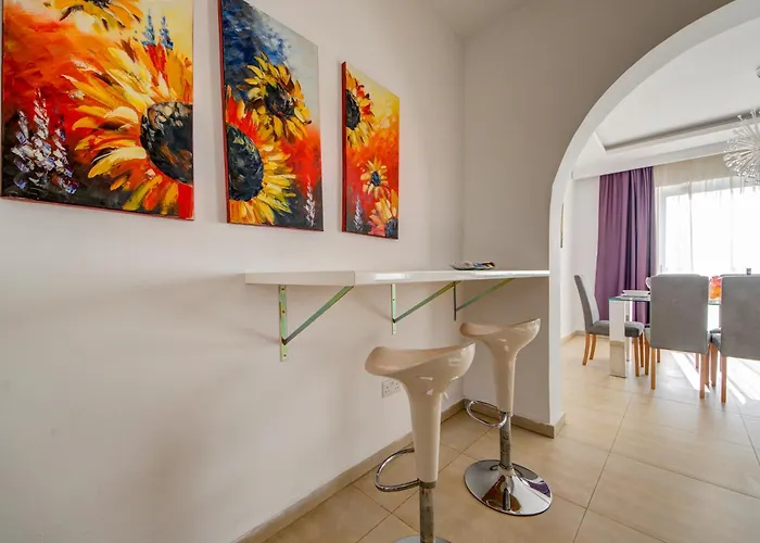 Exceptional Tigne Seafront By Shortletsmalta Apartment *