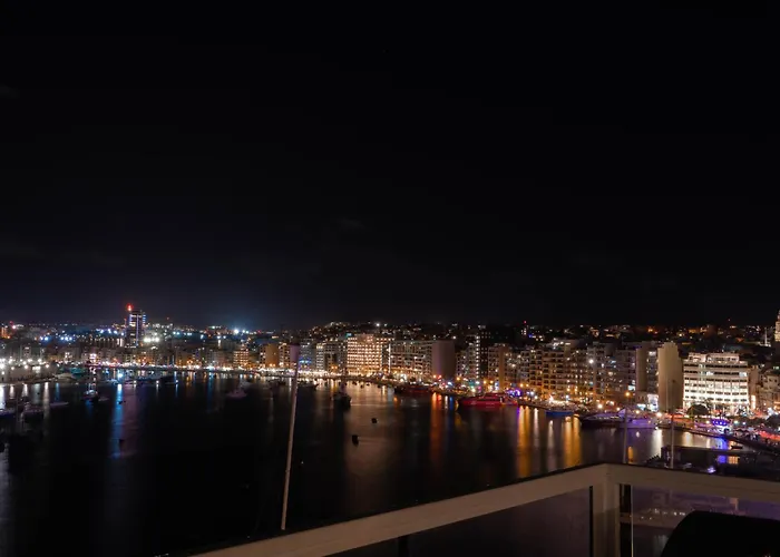 Apartment Exceptional Tigne Seafront By Shortletsmalta