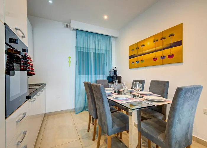 Exceptional Tigne Seafront By Shortletsmalta Apartment *