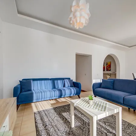 Apartment Exceptional Tigne Seafront By Shortletsmalta *