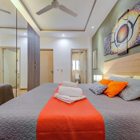 Exceptional Tigne Seafront By Shortletsmalta * سليمة