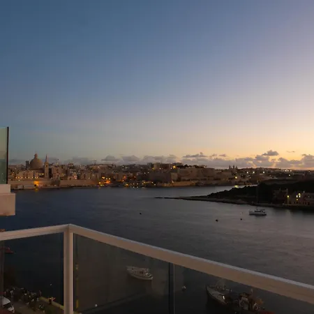 Apartment Exceptional Tigne Seafront By Shortletsmalta Sliema