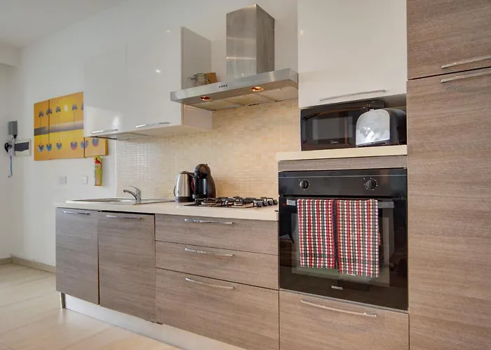 Apartment Exceptional Tigne Seafront By Shortletsmalta *